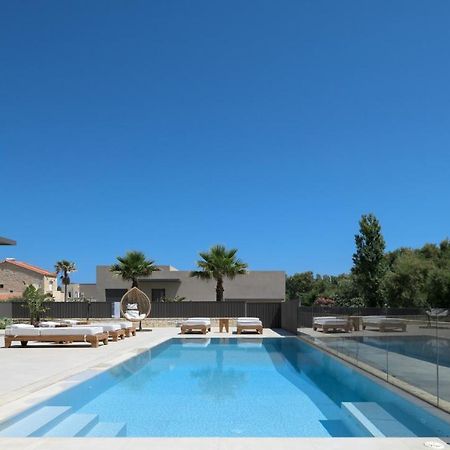 Athina Luxury Villa, With Pool & Walk To The Beach, By Thinkvilla Hriszí Aktí Haniá Kültér fotó