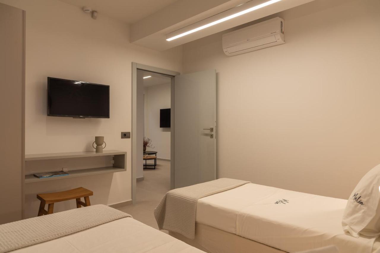 Athina Luxury Villa, With Pool & Walk To The Beach, By Thinkvilla Hriszí Aktí Haniá Kültér fotó